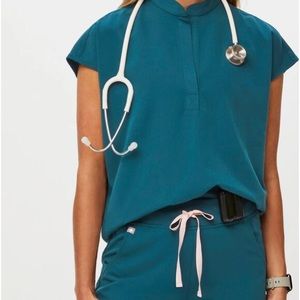 Figs Ocean Blue Short Sleeve Women's Top